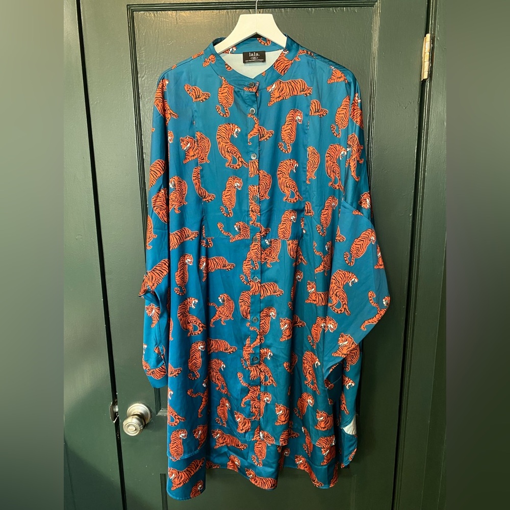 Lala tiger print oversized button tunic